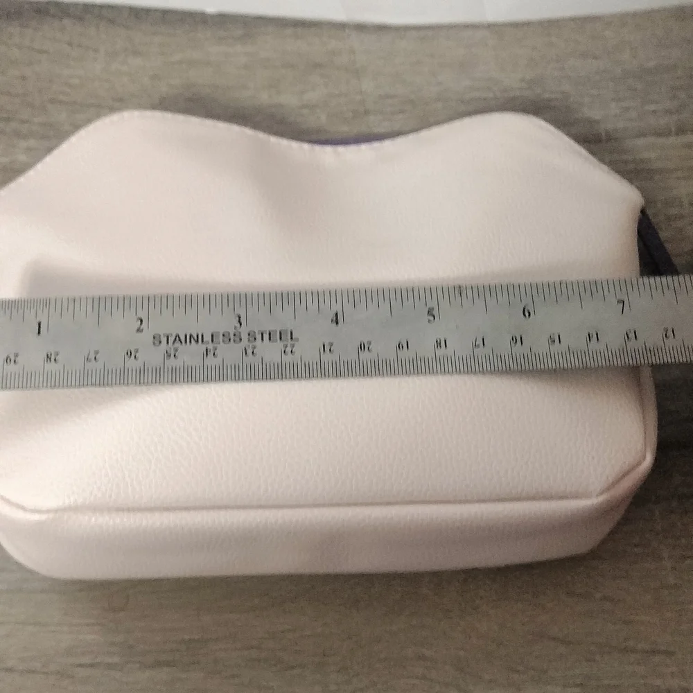 Westmore Beauty Cream And Makeup Case With Over Size Brush - Picture 8 of 9